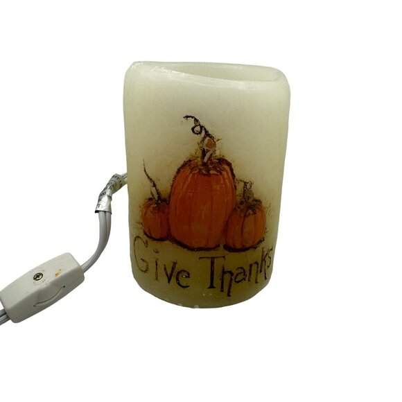Electric Give Thanks Candle With Pumpkins Design By The Evermore Candle - Picture 2 of 6